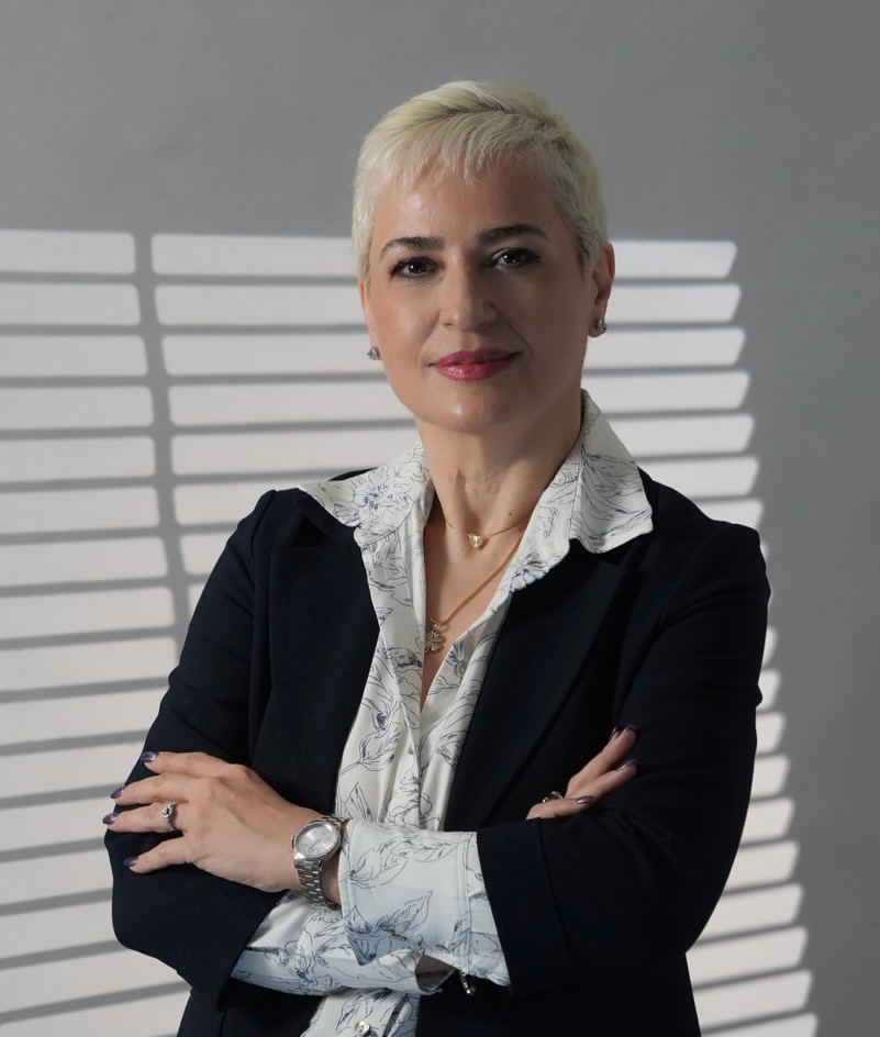 Dr. Roya Zarmehr